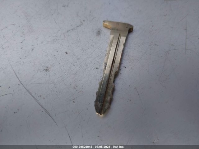 JTDKDTB30F1587373 Toyota Prius C One