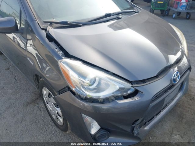 JTDKDTB30F1587373 Toyota Prius C One