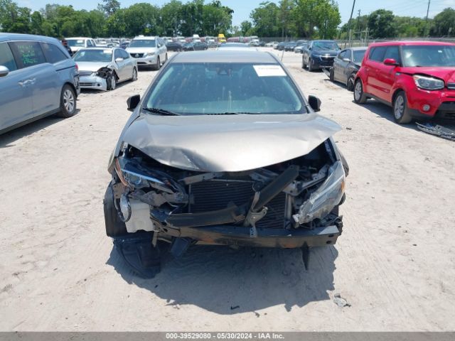5YFBURHE1KP879485 Toyota COROLLA LE