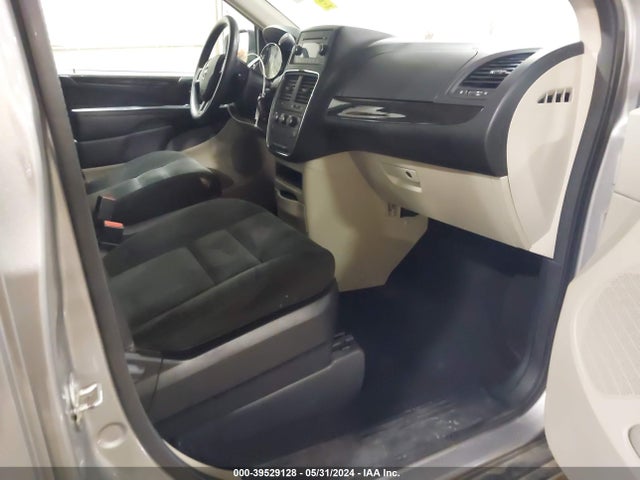 2C4RDGBG3GR263579 Dodge Grand Caravan American Value Pkg
