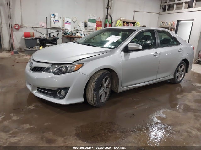 Toyota CAMRY SE 2014 4T1BF1FK8EU788964 Image 2