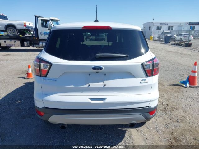 1FMCU0GD8HUD85186 Ford ESCAPE SE