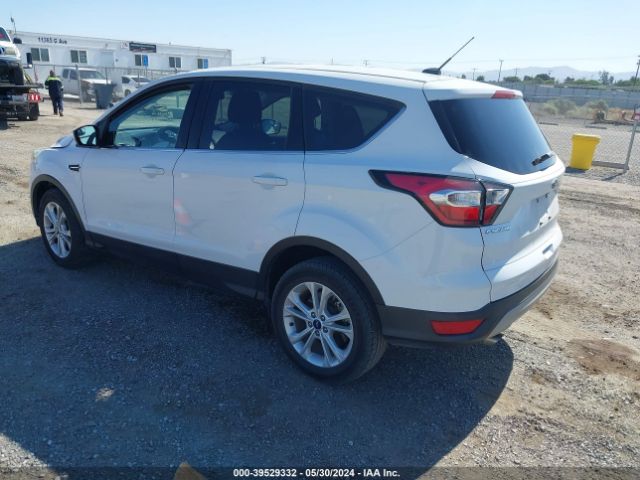 1FMCU0GD8HUD85186 Ford ESCAPE SE
