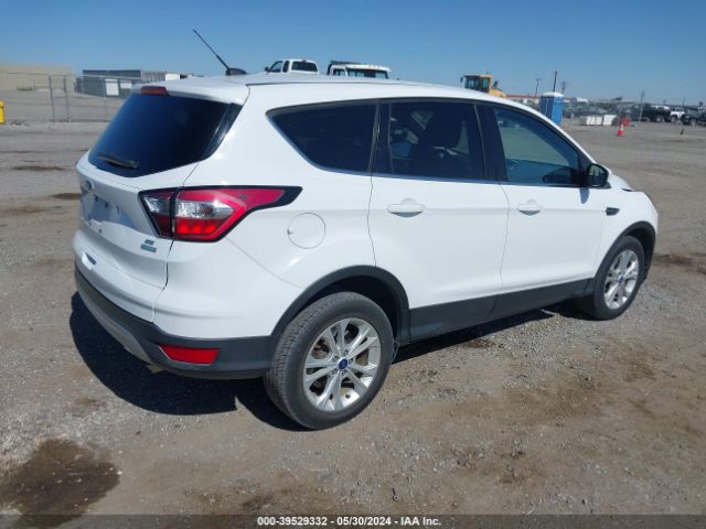 1FMCU0GD8HUD85186 Ford ESCAPE SE