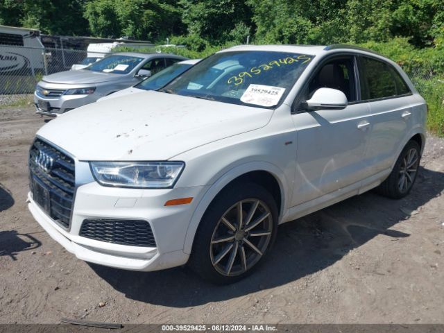 WA1ECCFS4JR029869 Audi Q3 2.0t Premium
