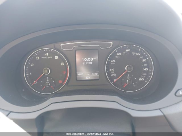 WA1ECCFS4JR029869 Audi Q3 2.0t Premium