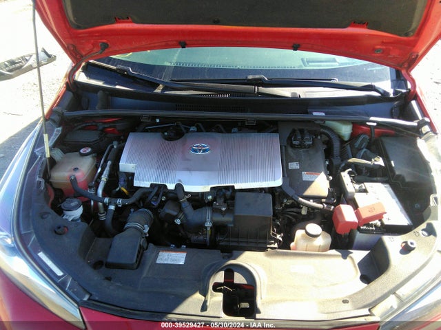 JTDKARFU7K3077258 Toyota Prius Limited