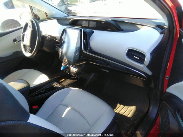 JTDKARFU7K3077258 Toyota Prius Limited