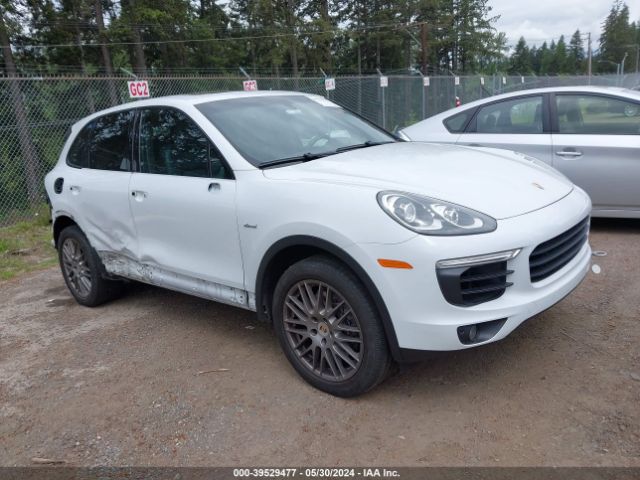 39529477 :رقم المزاد ، WP1AF2A21FLA40852 vin ، 2015 Porsche Cayenne Diesel مزاد بيع