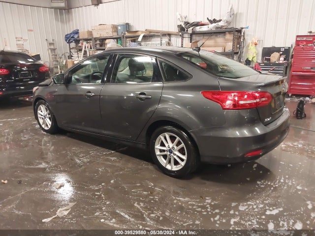 Ford FOCUS SE 2016 1FADP3F2XGL365498 Image 3