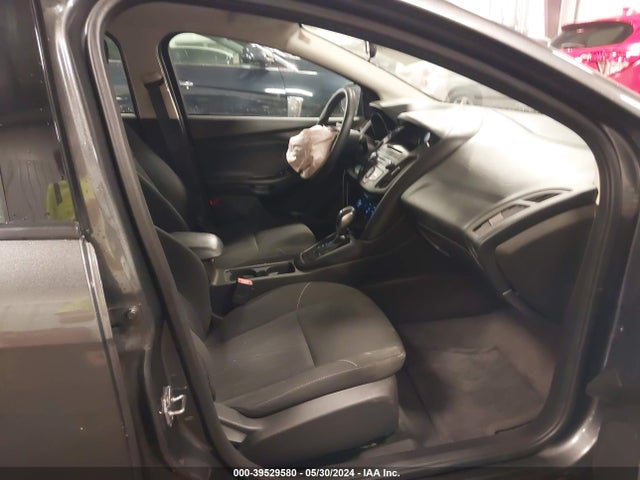 Ford FOCUS SE 2016 1FADP3F2XGL365498 Image 5