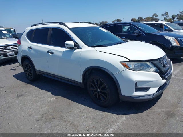 Nissan ROGUE SV 2017 5N1AT2MT2HC817004 Image 1