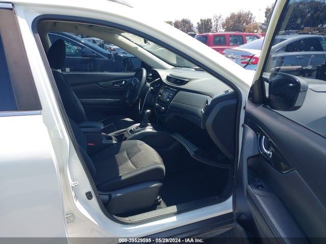Nissan ROGUE SV 2017 5N1AT2MT2HC817004 Image 5
