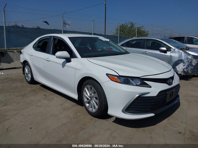 Toyota CAMRY LE 2021 4T1R11AKXMU608581 zdjęcie główne
