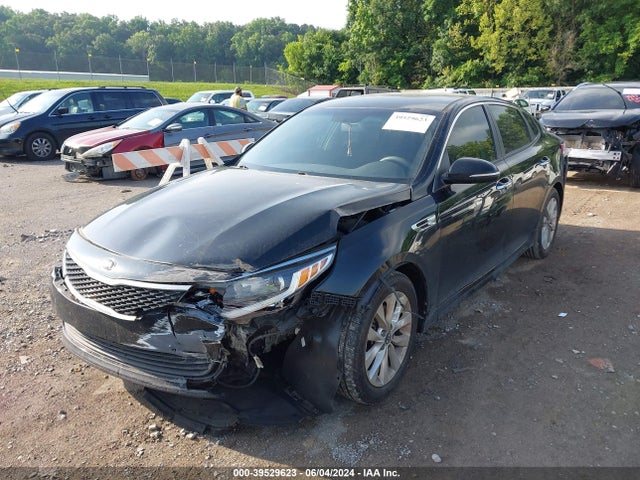 KIA Optima Lx 2017 5XXGT4L37HG122271 Image 2