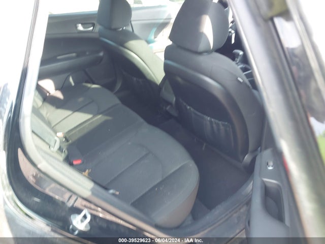 KIA Optima Lx 2017 5XXGT4L37HG122271 Image 8