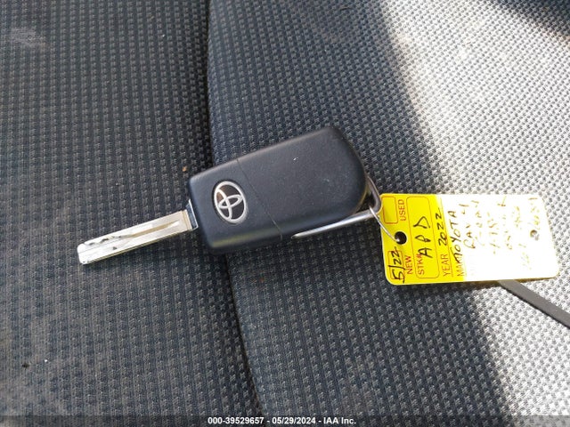 Toyota RAV4 LE 2022 2T3F1RFV3NC264980 Image 11