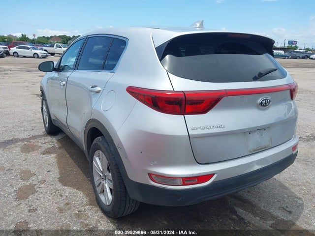KIA Sportage Lx 2018 KNDPMCAC2J7366645 Image 3
