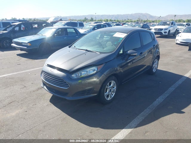 Ford FIESTA SE 2015 3FADP4EJXFM225253 Image 2