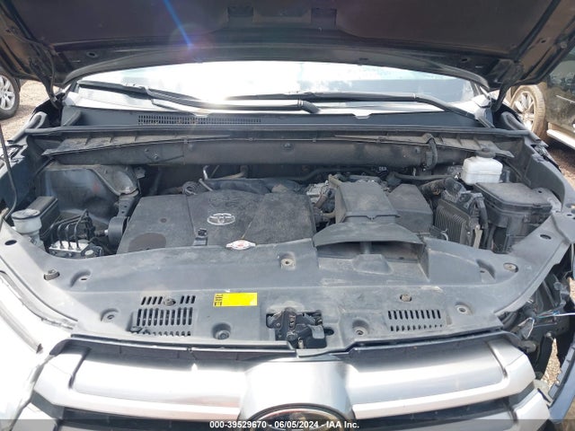 Toyota Highlander Xle 2019 5TDKZRFH2KS558559 Image 10