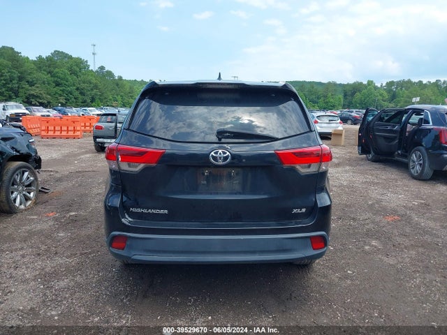 Toyota Highlander Xle 2019 5TDKZRFH2KS558559 Image 17