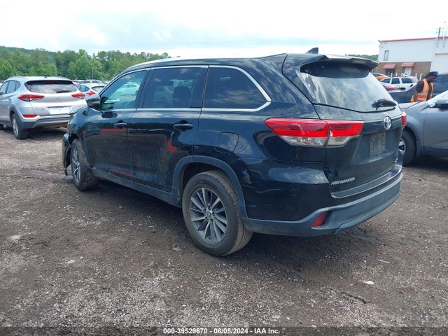 Toyota Highlander Xle 2019 5TDKZRFH2KS558559 Image 3