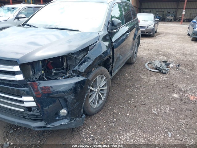 Toyota Highlander Xle 2019 5TDKZRFH2KS558559 Image 6