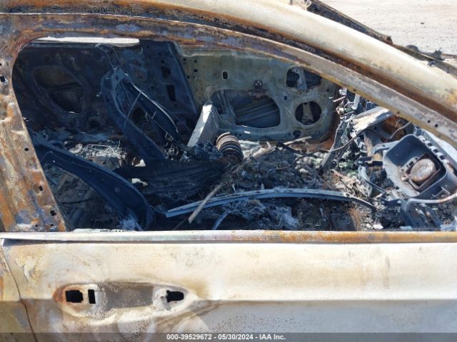 3FA6P0HD8GR222413 Ford FUSION SE