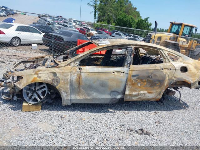 3FA6P0HD8GR222413 Ford FUSION SE