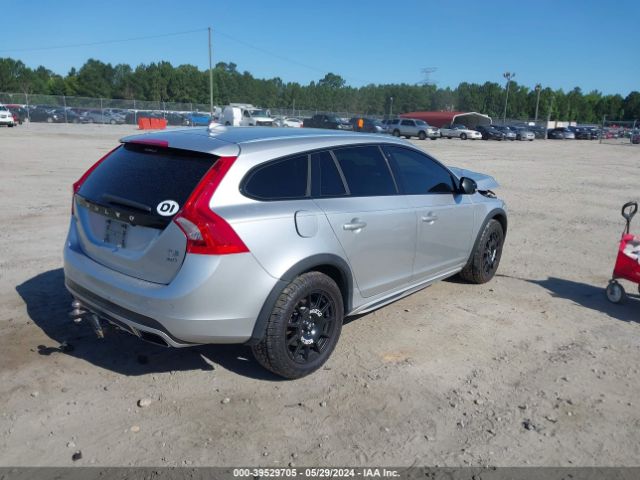 YV4612HKXF1000516 Volvo V60 Cross Country T5