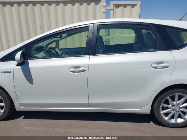 Toyota Prius V Five 2014 JTDZN3EU7EJ015277 Image 15