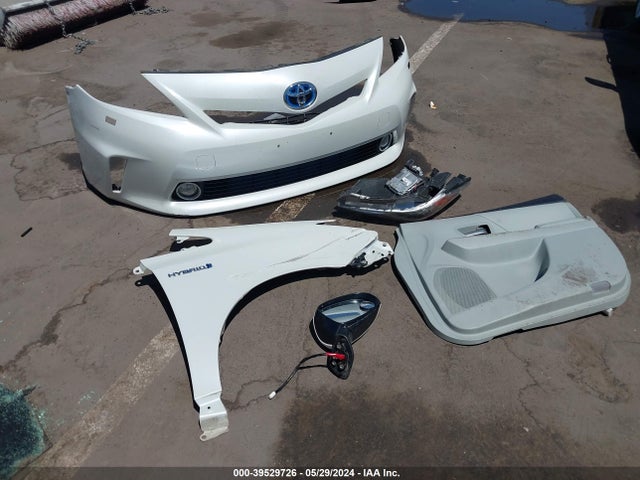 Toyota Prius V Five 2014 JTDZN3EU7EJ015277 Image 12