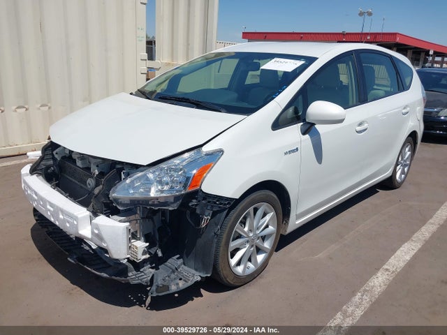 Toyota Prius V Five 2014 JTDZN3EU7EJ015277 Image 2