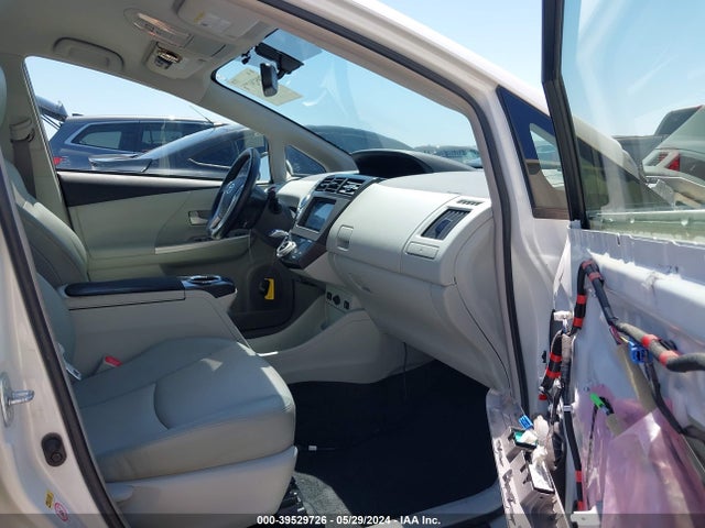 Toyota Prius V Five 2014 JTDZN3EU7EJ015277 Image 5
