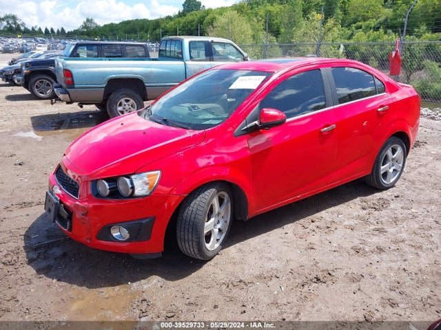 Chevrolet Sonic Ltz Auto 2015 1G1JE5SB2F4102671 Image 2