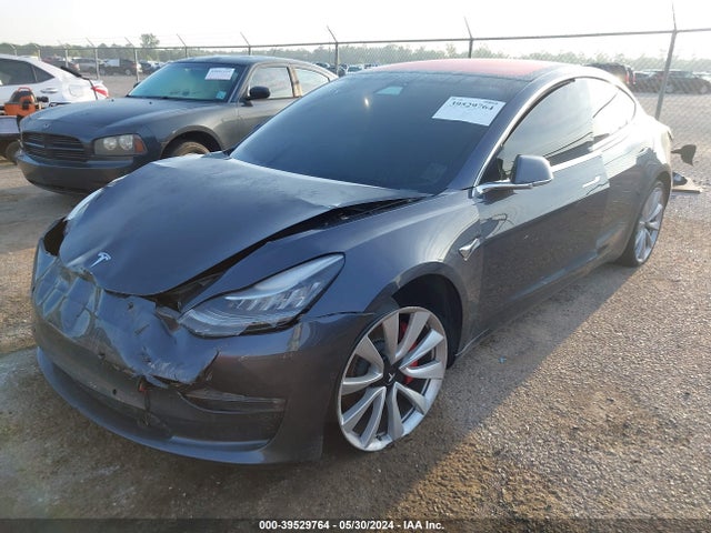 5YJ3E1EB5JF105814 Tesla Model 3 Long Range/performance
