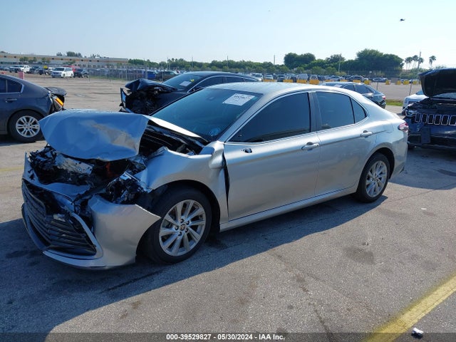 Toyota CAMRY LE 2022 4T1R11AK2NU044832 Image 2