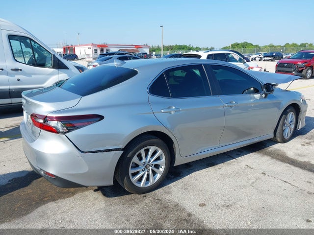 Toyota CAMRY LE 2022 4T1R11AK2NU044832 Image 4
