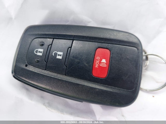 Toyota Prius Two 2017 JTDKBRFU1H3042916 Image 11