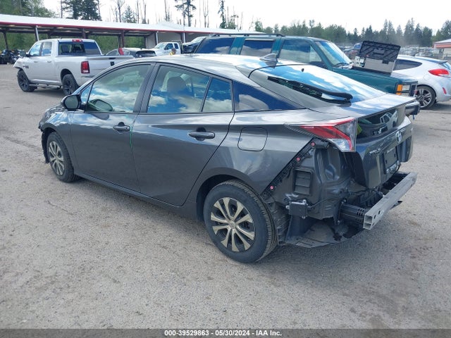 Toyota Prius Two 2017 JTDKBRFU1H3042916 Image 3