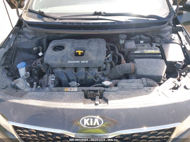 KIA FORTE LX 2017 3KPFK4A72HE025394 Image 10