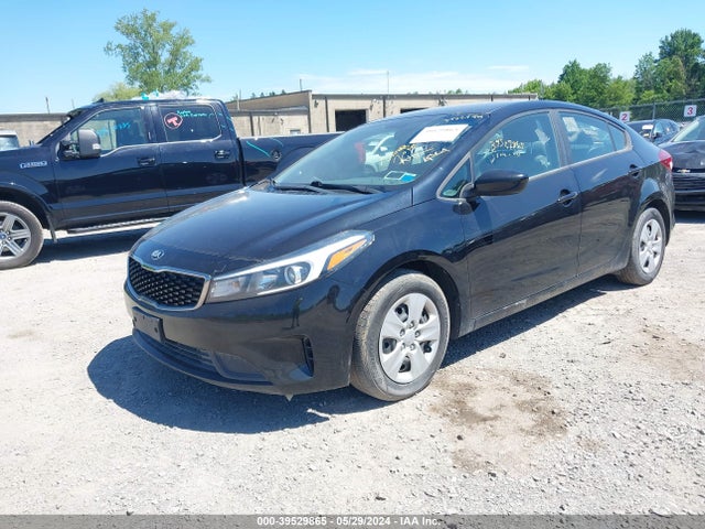 KIA FORTE LX 2017 3KPFK4A72HE025394 Image 2