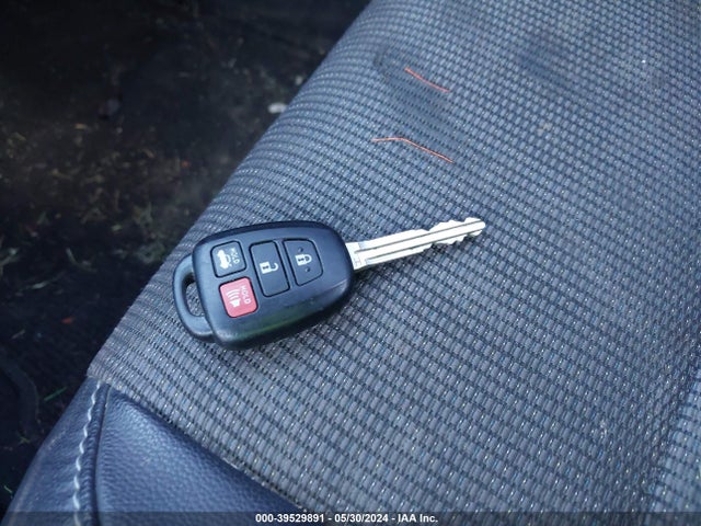 Toyota COROLLA SE 2018 2T1BURHE0JC993623 Image 11