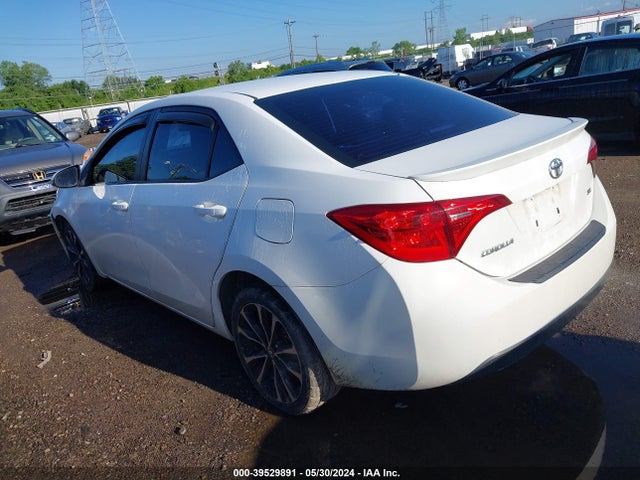 Toyota COROLLA SE 2018 2T1BURHE0JC993623 Image 3