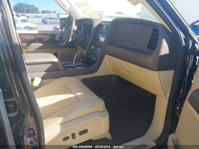 5LMJJ3KT6HEL03995 Lincoln Navigator L Reserve