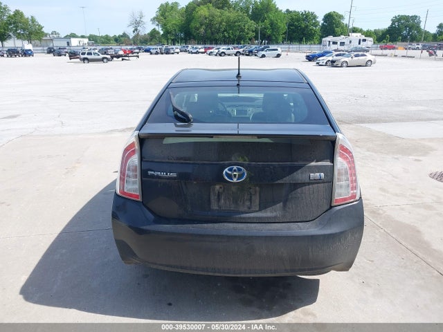 Toyota Prius Two 2015 JTDKN3DU5F1954240 Image 16
