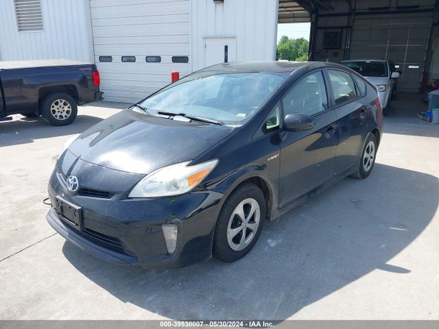 Toyota Prius Two 2015 JTDKN3DU5F1954240 Image 2