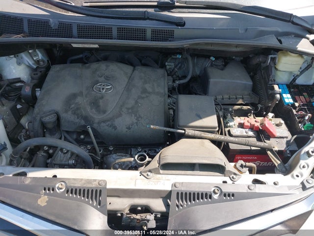 Toyota Sienna Le 8 Passenger 2019 5TDKZ3DC7KS977009 Image 10