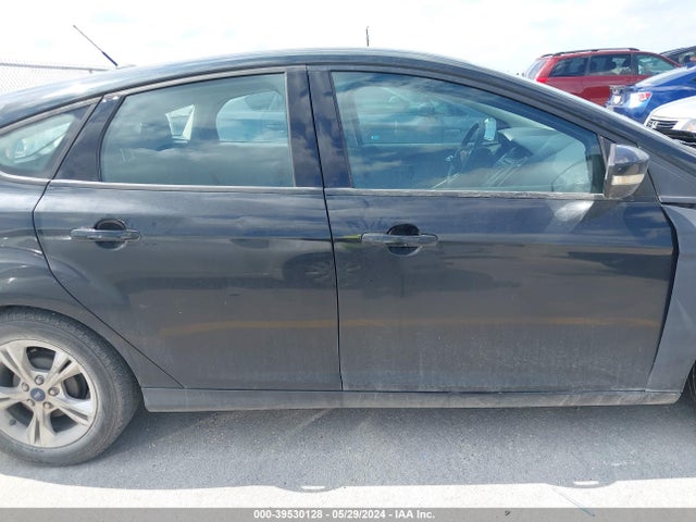 Ford FOCUS SE 2014 1FADP3K21EL362461 Image 14