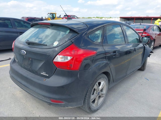 Ford FOCUS SE 2014 1FADP3K21EL362461 Image 4